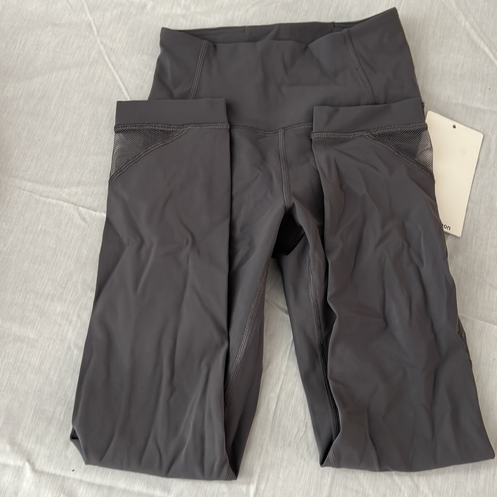 Lululemon Mesh In Motion Crop *23" - Picture 9 of 9